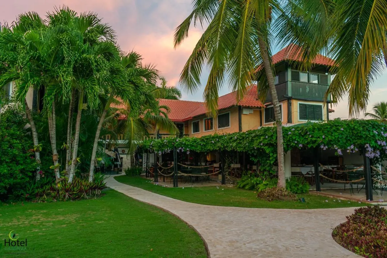Hotel Caserma La Romana 3*,